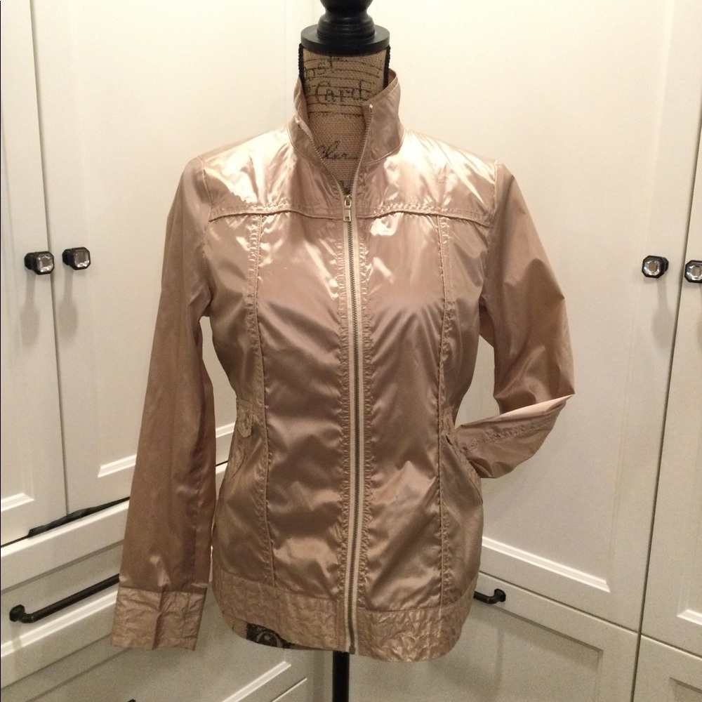 EP Pro Women’s Lightweight Gold Jacket NWT Small